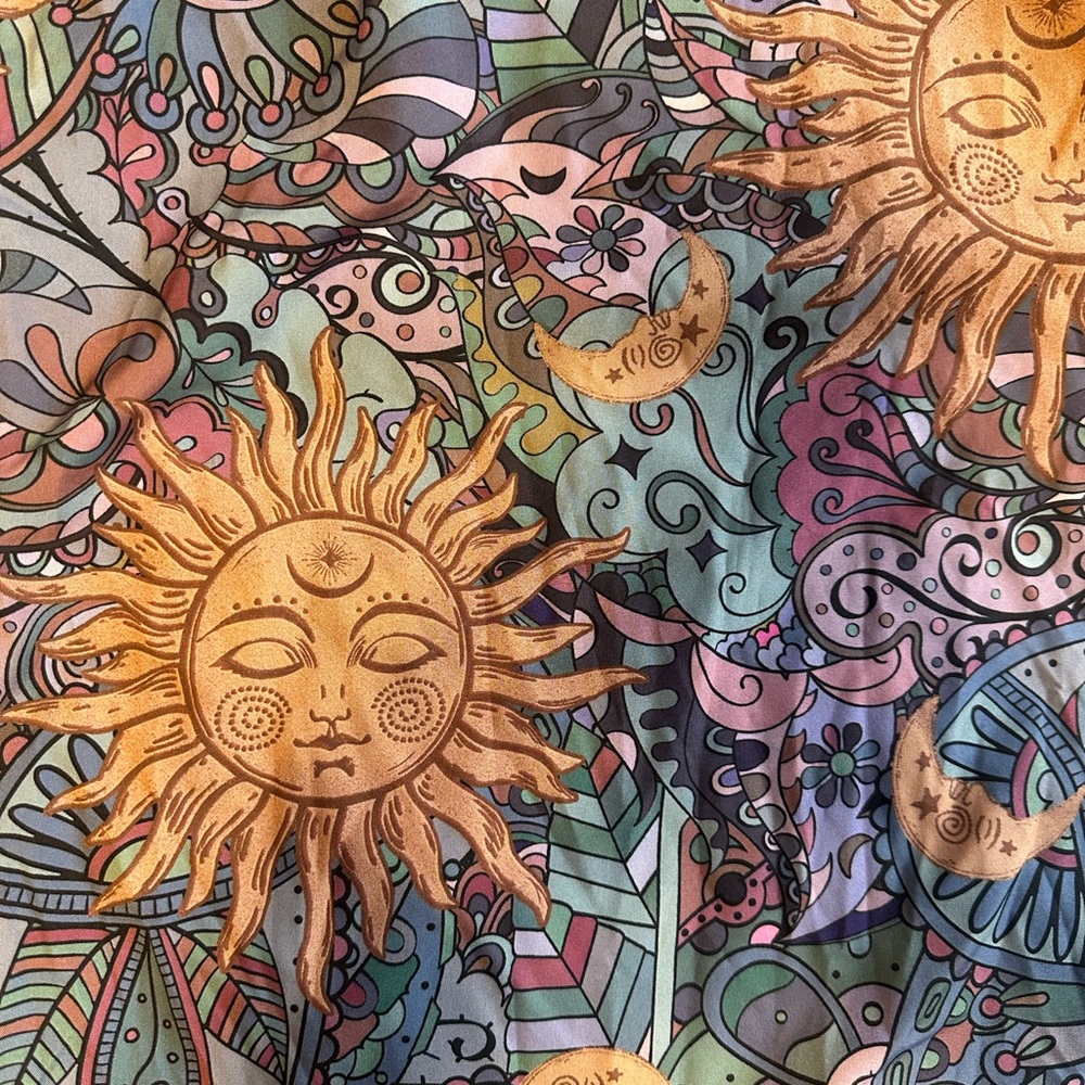 NWT ROMWE Sun & Paisley D
Skirt - Multicolor - Picture 5 of 6